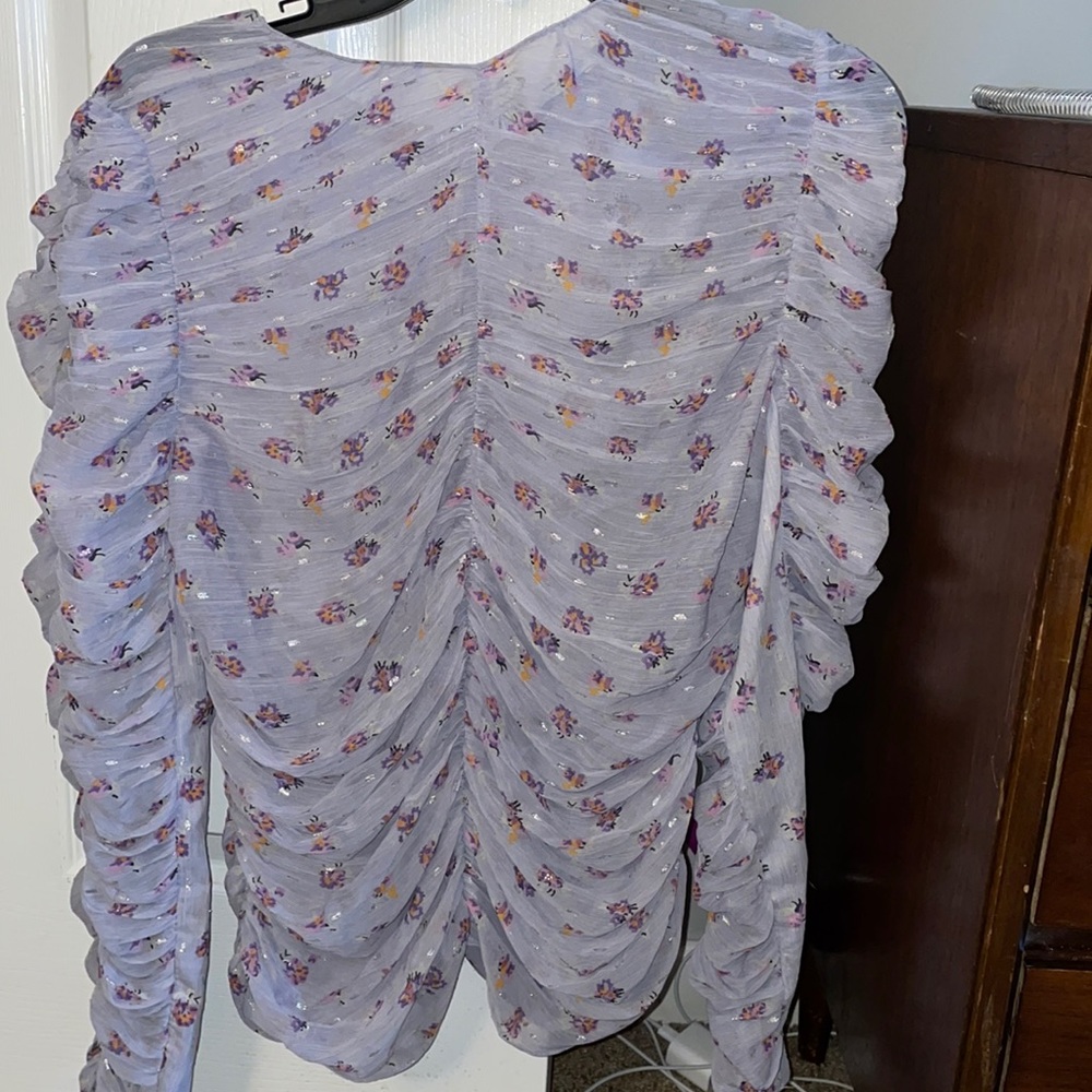 A NWNT Zaras Ruched sparkly /paisley top